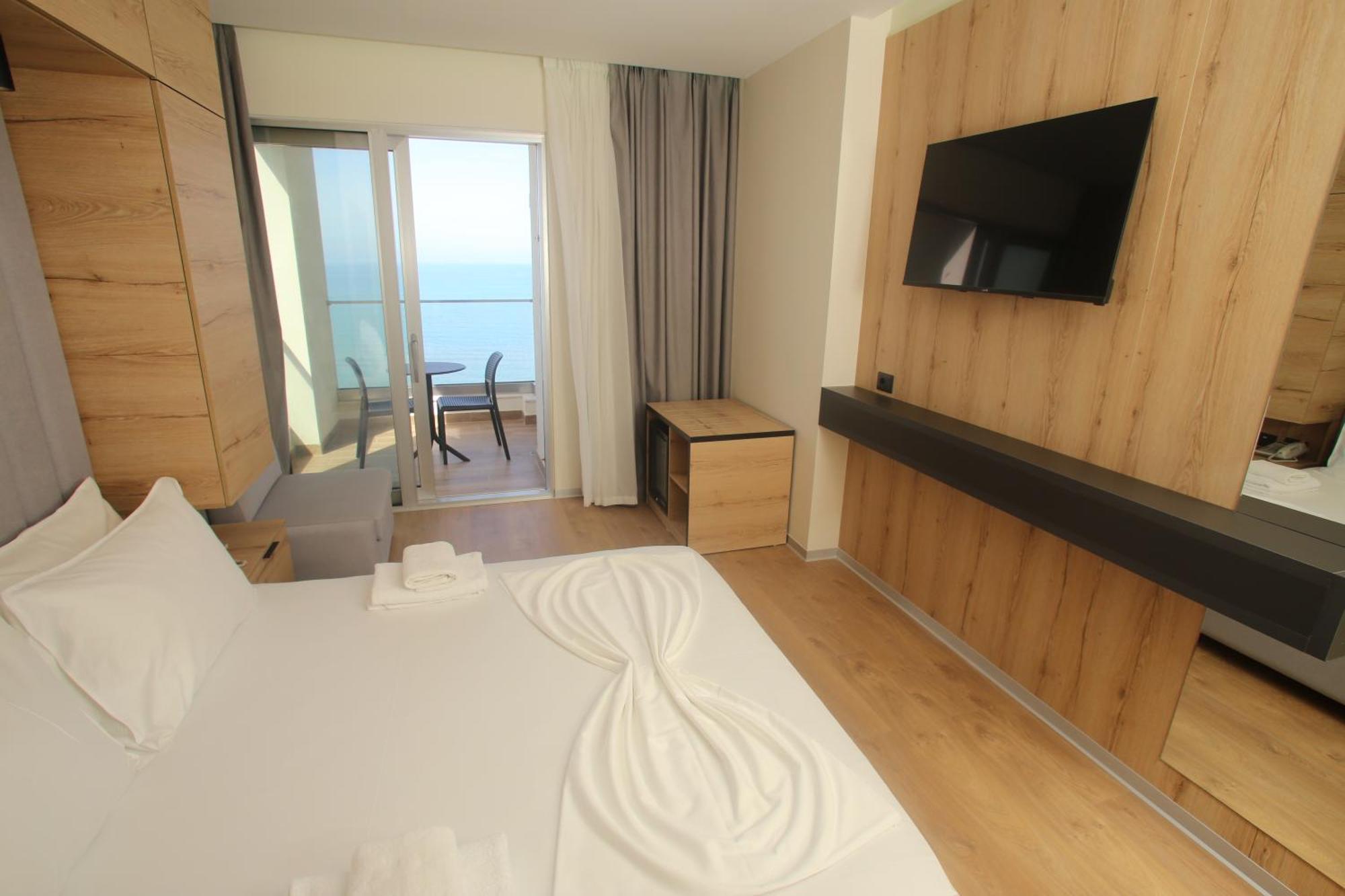 Seaside Hotel 4*