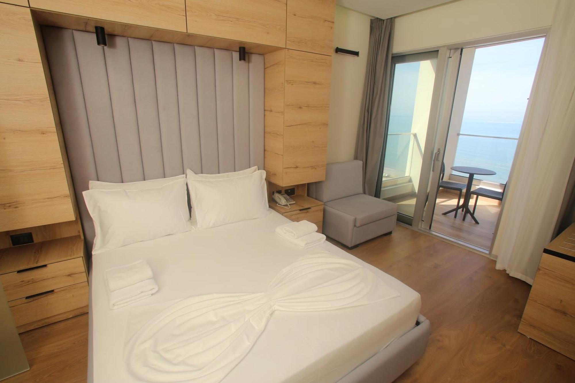 Seaside 4*
